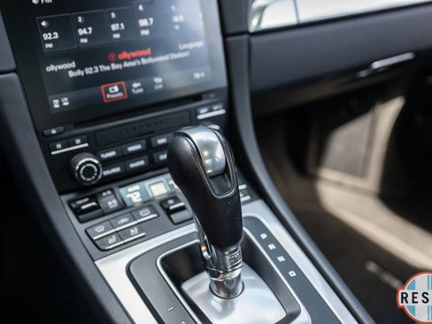 Used 2017 Porsche 911 Carrera 4S image 40
