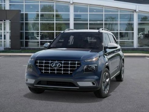 New 2025 Hyundai Venue Limited image 6