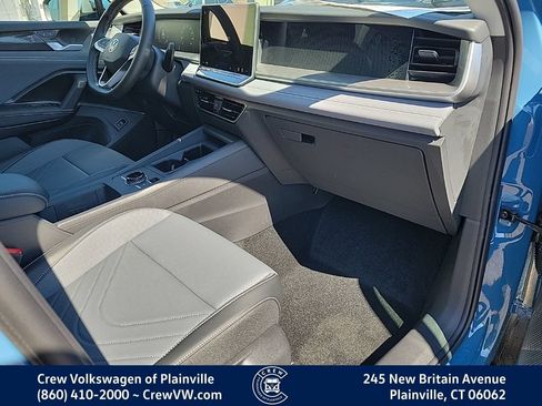 New 2026 Volkswagen Tiguan SE AWD/4WD image 43