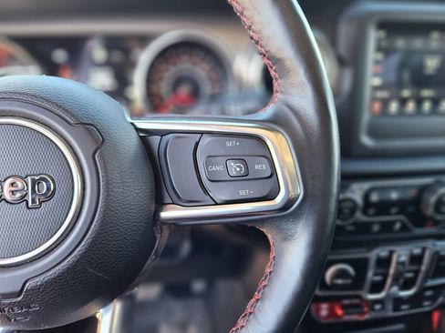 Used 2018 Jeep Wrangler Unlimited Rubicon image 27