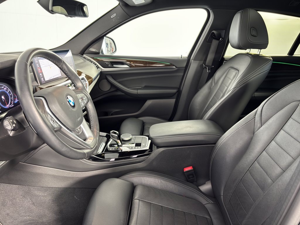 Certified 2024 BMW X4 xDrive30i w/ Premium Package AWD/4WD image 5