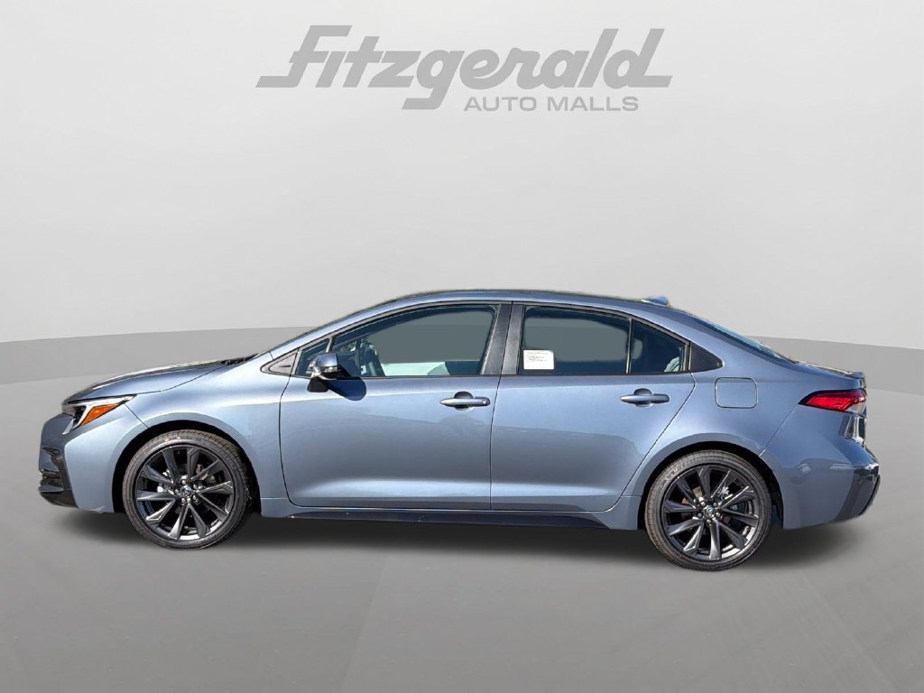 Used 2026 Toyota Corolla SE FWD image 5