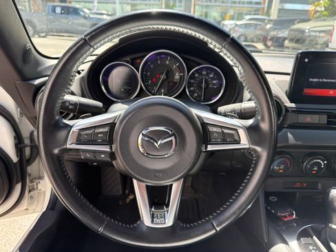 Used 2020 MAZDA MX-5 Miata Sport RWD image 20