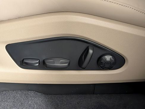 New 2026 Porsche Macan 4 Electric image 28