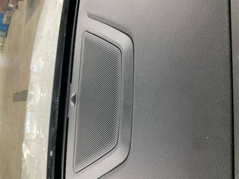 Used 2025 Ford Explorer ST-Line image 25