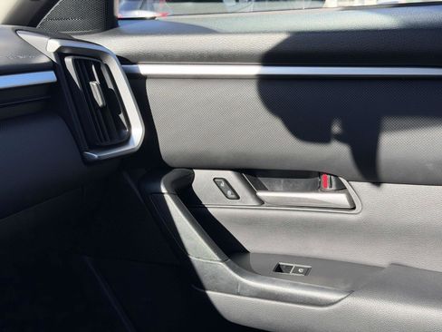 Used 2025 MAZDA CX-50 AWD 2.5 S w/ Preferred Package image 37