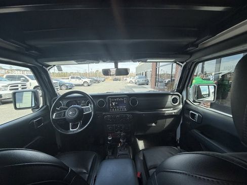 Used 2023 Jeep Wrangler Unlimited Rubicon 4xe w/ Cold Weather Group image 17