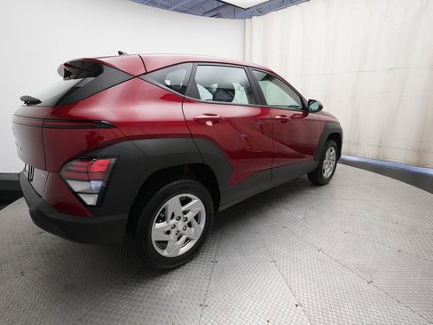Used 2024 Hyundai Kona SE AWD/4WD image 34