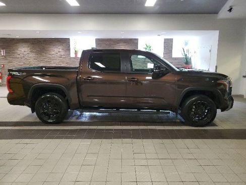 Used 2024 Toyota Tundra Limited w/ TRD Off-Road Package AWD/4WD image 10