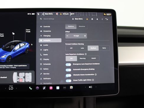 Used 2022 Tesla Model 3 image 19