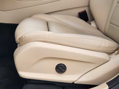 Used 2022 Mercedes-Benz GLC 300 GLC 300 image 24