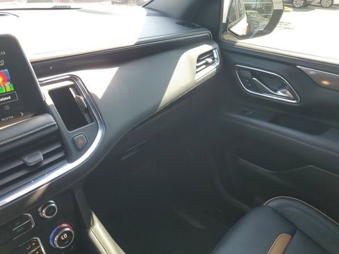 Used 2023 GMC Yukon AT4 image 36