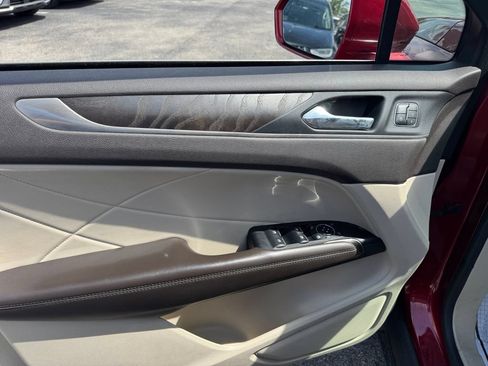 Used 2017 Lincoln MKC Reserve FWD image 36