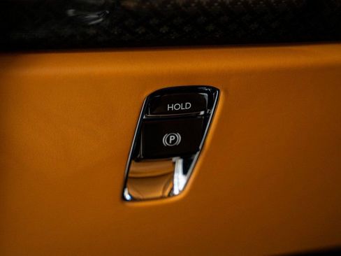 Used 2022 Rolls-Royce Cullinan Black Badge image 28