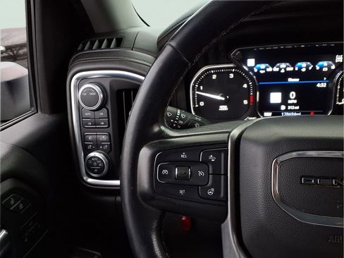 Used 2020 GMC Sierra 3500 Denali w/ Denali Ultimate Package image 11