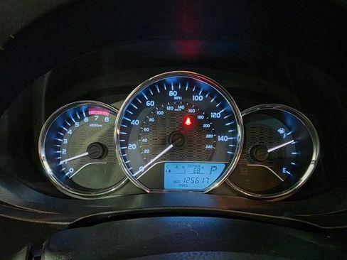 Used 2014 Toyota Corolla LE image 17