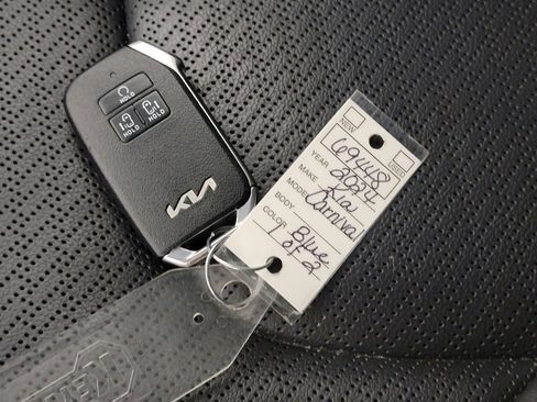 Used 2024 Kia Carnival SX Prestige image 39