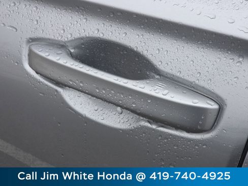 Used 2024 Honda CR-V EX image 17