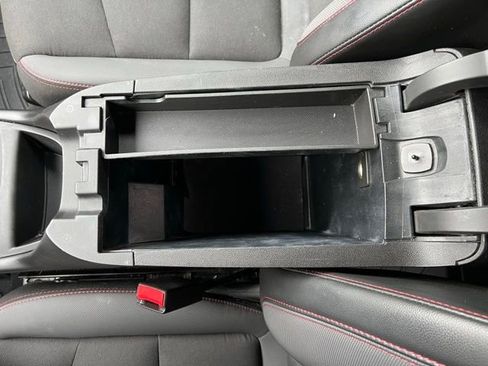 Used 2022 Chevrolet Equinox RS image 17