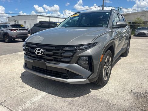 Used 2025 Hyundai Tucson SEL FWD image 7