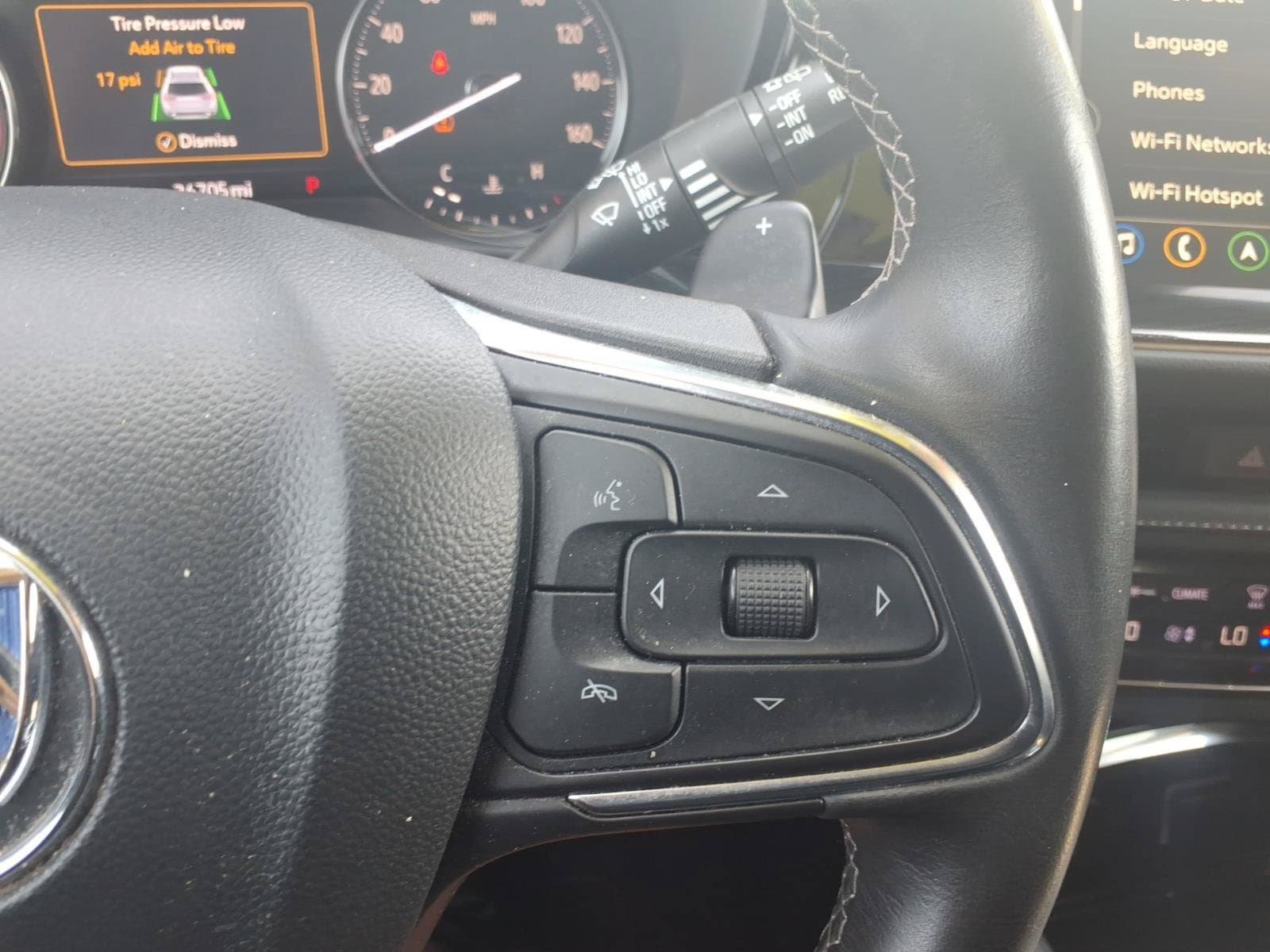 Used 2022 Buick Envision Essence w/ Technology Package I FWD image 24