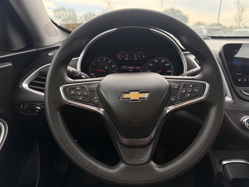 Used 2024 Chevrolet Malibu LT FWD image 13