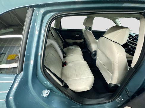 New 2026 Honda HR-V LX image 23