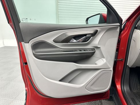 Used 2022 GMC Terrain SLE w/ Driver Convenience Package image 21