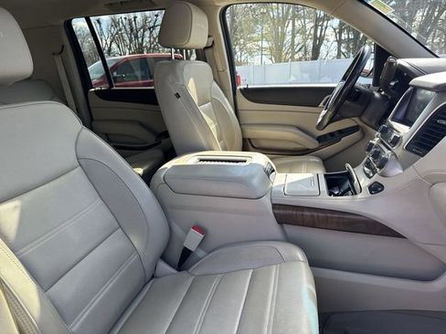 Used 2020 GMC Yukon XL Denali w/ Open Road Package image 30