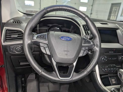 Used 2016 Ford Edge SEL w/ Equipment Group 201A AWD/4WD image 34