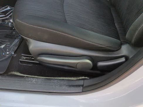 Used 2019 Nissan Sentra SV FWD image 17
