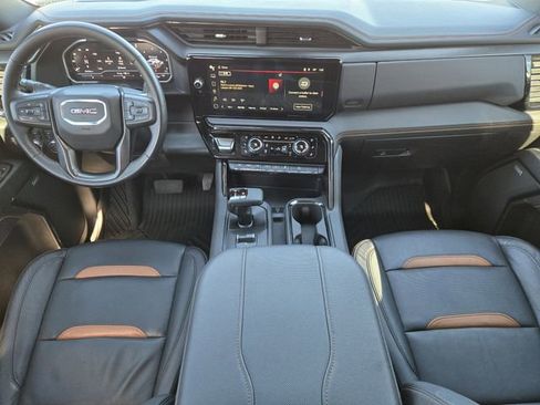 Used 2024 GMC Sierra 1500 AT4 w/ Technology Package AWD/4WD image 28