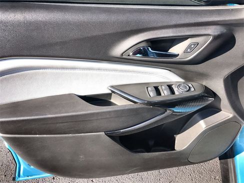 Used 2025 Chevrolet Trax LT image 13