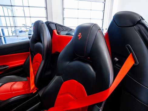 Used 2016 Ferrari 488 Spider image 46