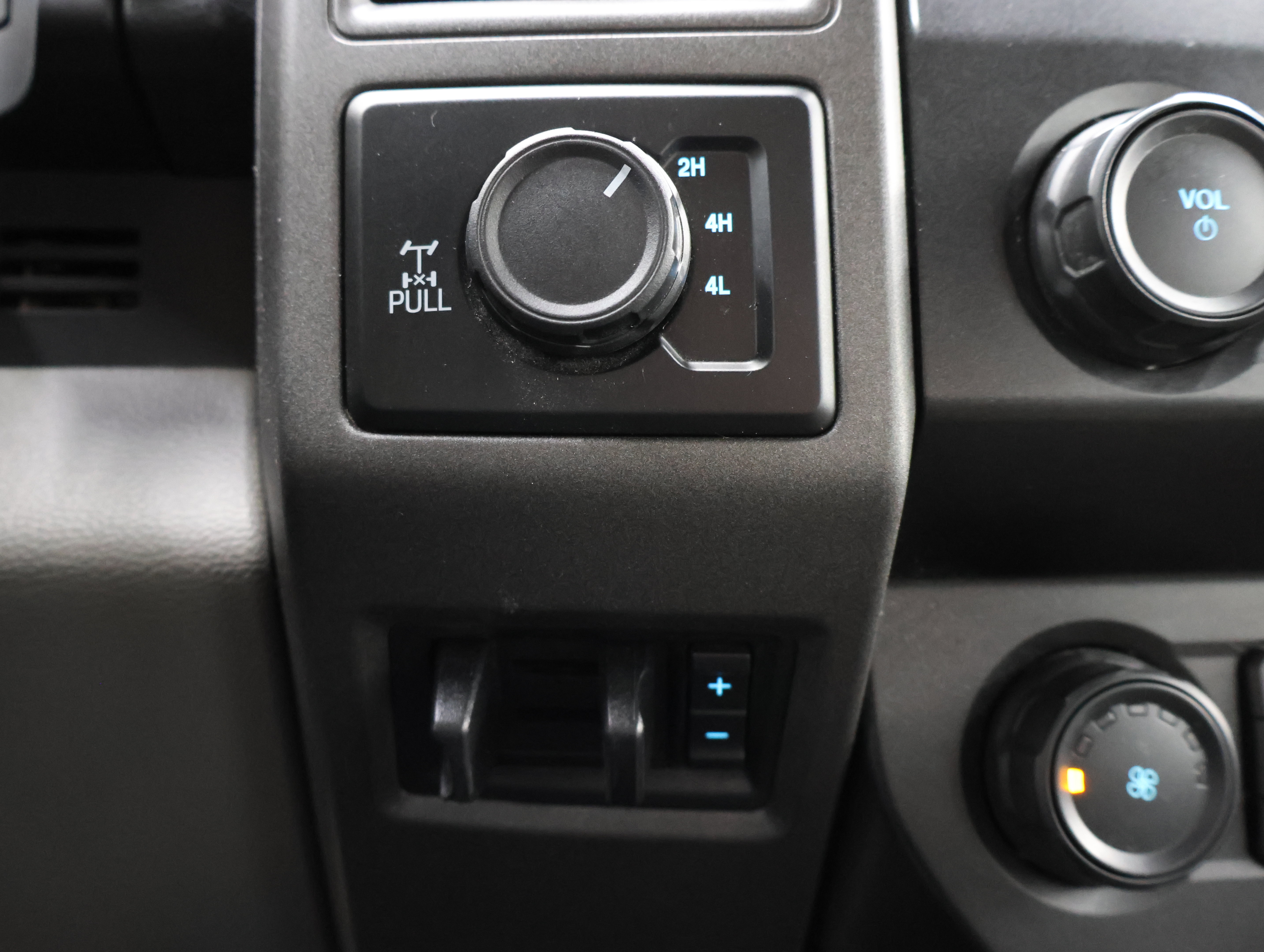 Used 2020 Ford F250 XL w/ STX Appearance Package AWD/4WD image 42