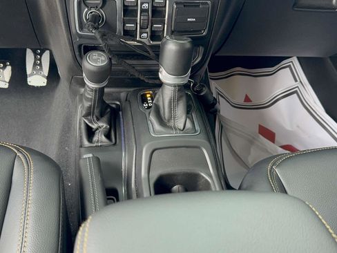 Used 2024 Jeep Wrangler Unlimited Sahara w/ Safety Group image 18