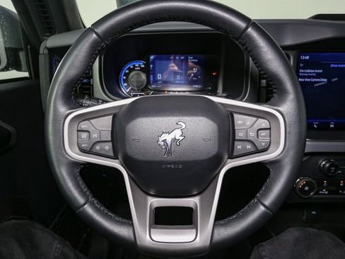 Used 2024 Ford Bronco Black Diamond image 27