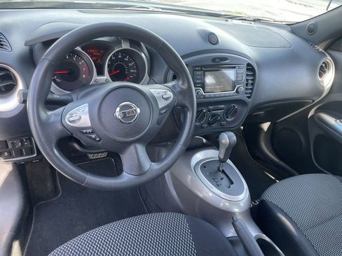 Used 2015 Nissan Juke S FWD image 9