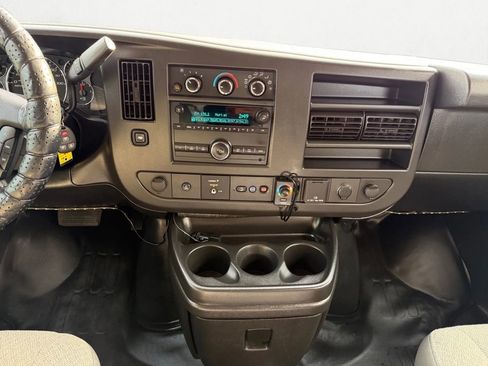 Used 2020 Chevrolet Express 2500 w/ Driver Convenience Package image 20