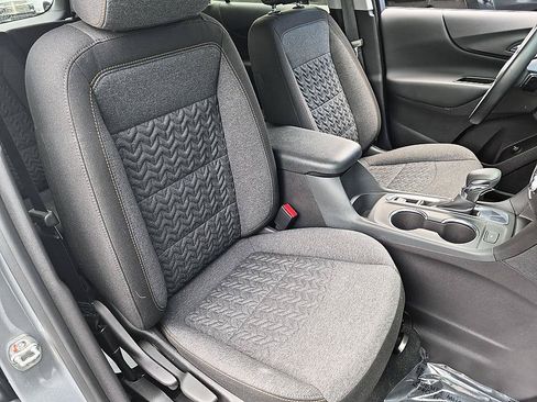 Used 2024 Chevrolet Equinox LT w/ LPO, Floor Liner Package FWD image 34