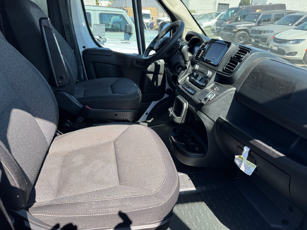 Used 2025 RAM ProMaster 2500 w/ U-Haul Equipment Group FWD image 20