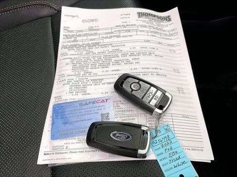 Used 2022 Ford F150 Lariat w/ Max Trailer Tow Package image 11