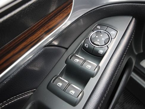 Used 2018 Ford Explorer Limited FWD image 15