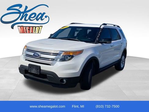 Used 2013 Ford Explorer XLT FWD image 1