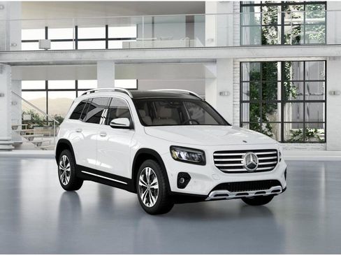 New 2026 Mercedes-Benz GLB 250 4MATIC image 10