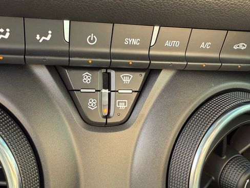 New 2026 Chevrolet Blazer LT w/ LPO, Black Sport Package FWD image 36