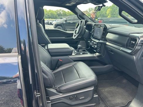 Used 2025 Ford F150 Lariat AWD/4WD image 12