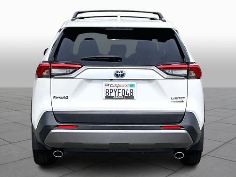 Certified 2020 Toyota RAV4 Limited image 4