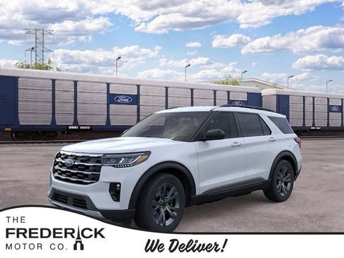 New 2026 Ford Explorer Active AWD/4WD image 1