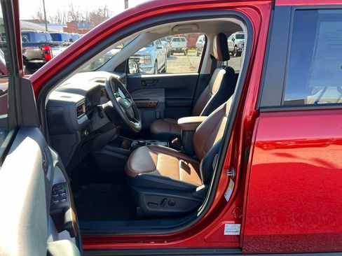 Used 2024 Ford Maverick Lariat w/ FX4 Off-Road Package image 13